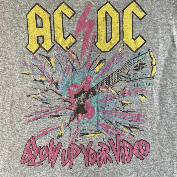 Lucky Brand AC\DC Pink Gray T-shirt with Guitar - Picture 4 of 4